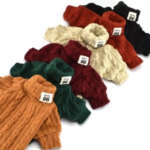 Knit sweater for dogs